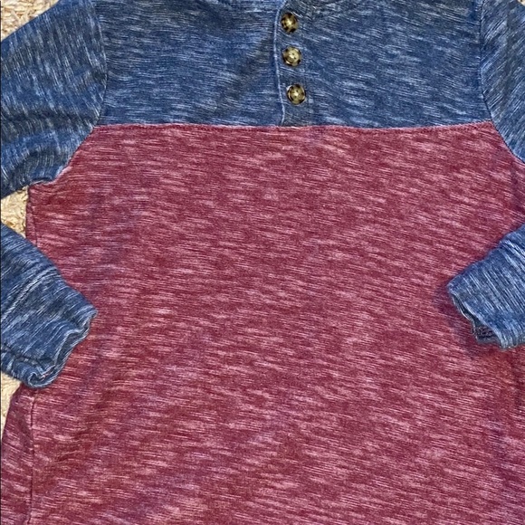 4t boys lightweight red & blue hooded sweatshirt. - Picture 4 of 5